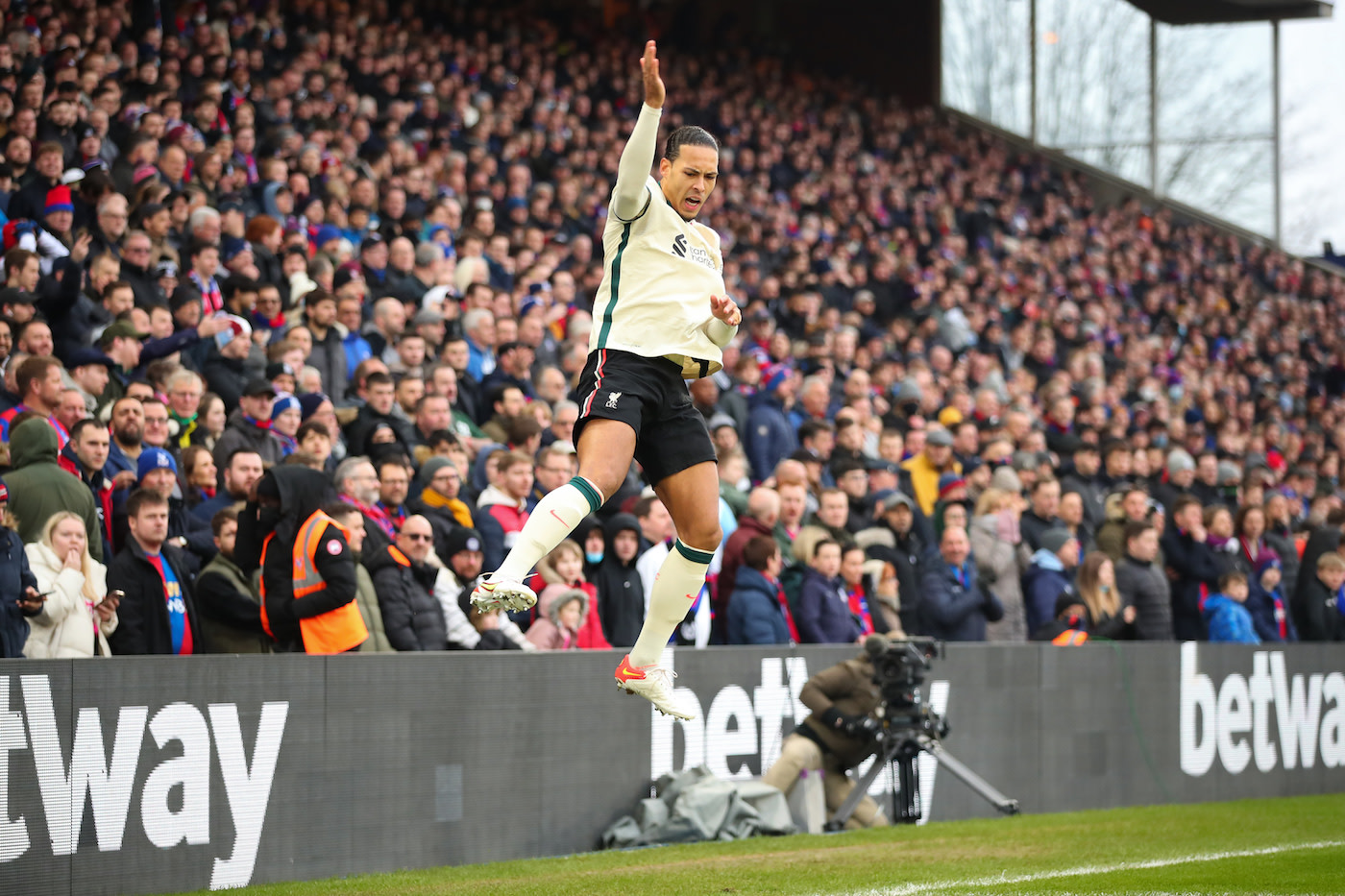 Bild till nyheten Facts & stats: Starkt facit på Selhurst Park